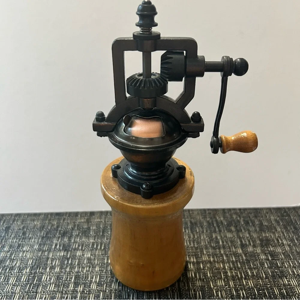 Box Elder Wood Pepper Grinder Mill Handcrafted Vintage Style and Signed
